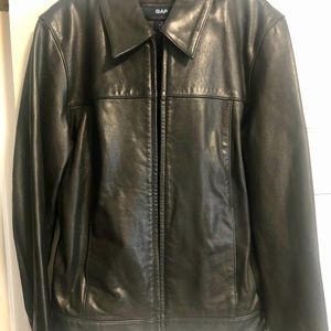 Gap women’s black lined leather jacket
